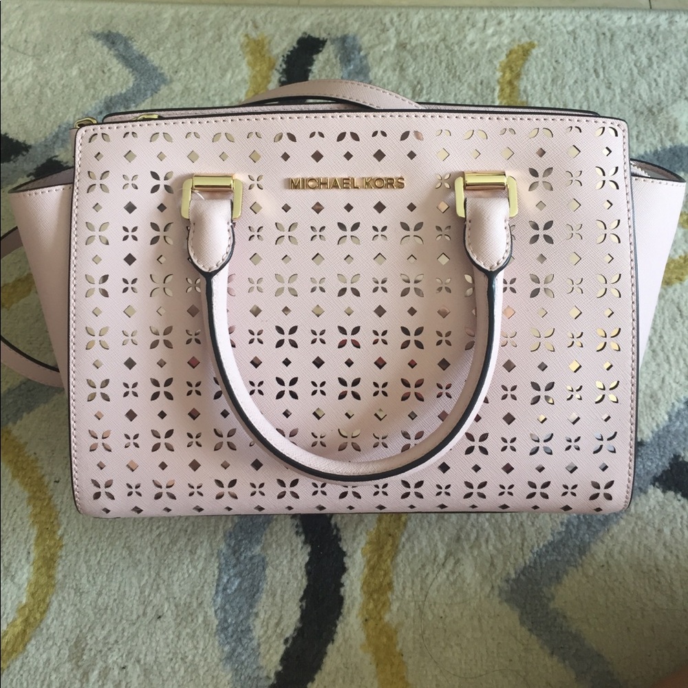 Used only three times! Mint condition!Limited edition Michael Kors Selma